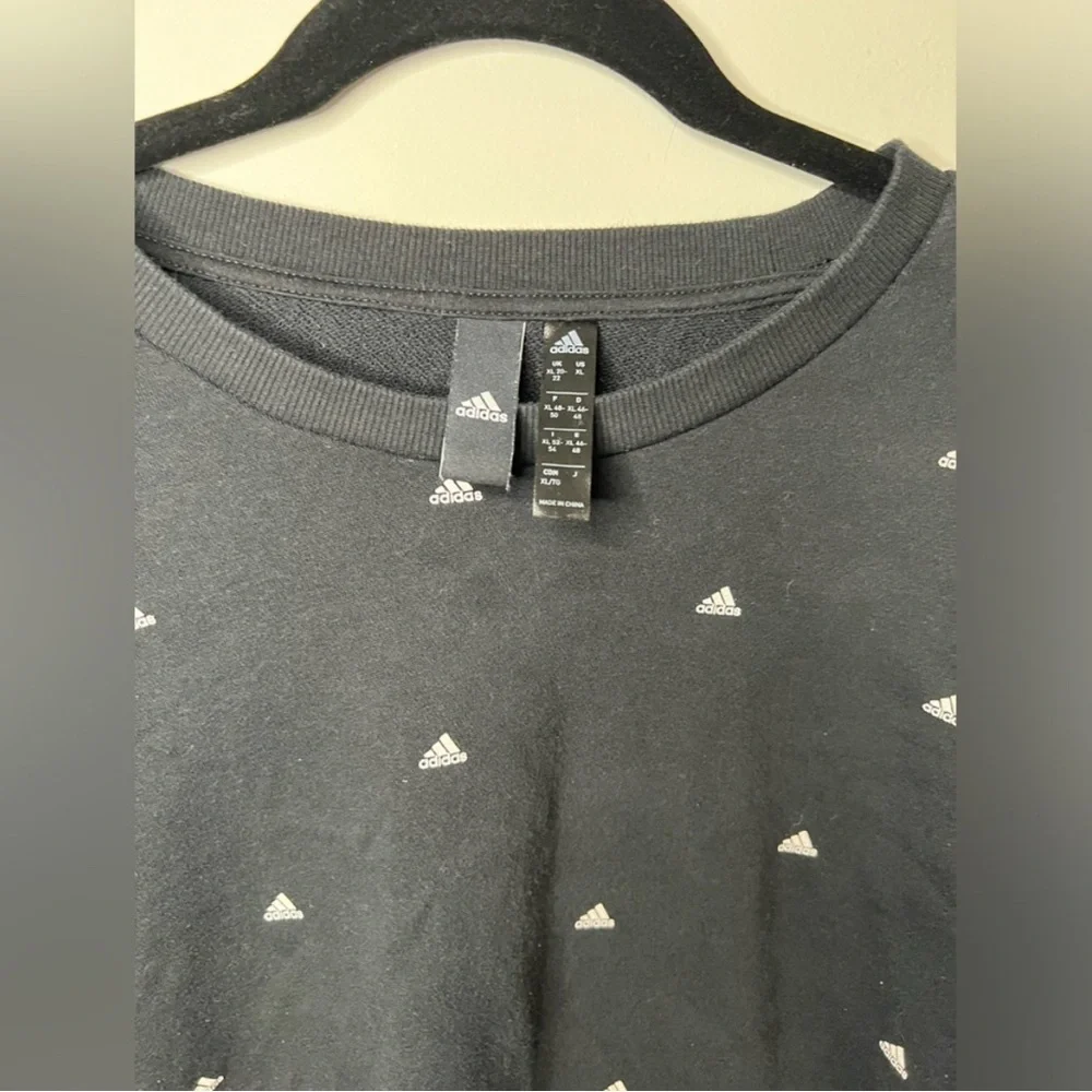 Adidas - Crewneck Long Sleeve - Size XL - Picture 3 of 9